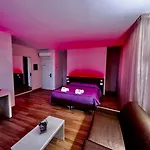 Larotonda 호텔 *