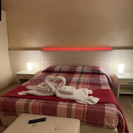 Hotell Larotonda *