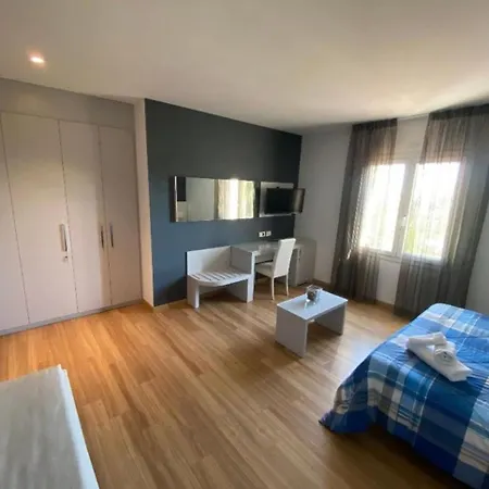 Hotel Larotonda